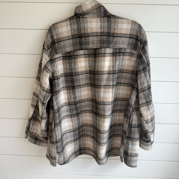 H&M plaid oversized shacket - med - Picture 3 of 6